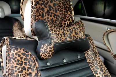 專業(yè)品質(zhì)，舒適駕乘 探索皮革汽車頭枕/頸枕的魅力與選購指南